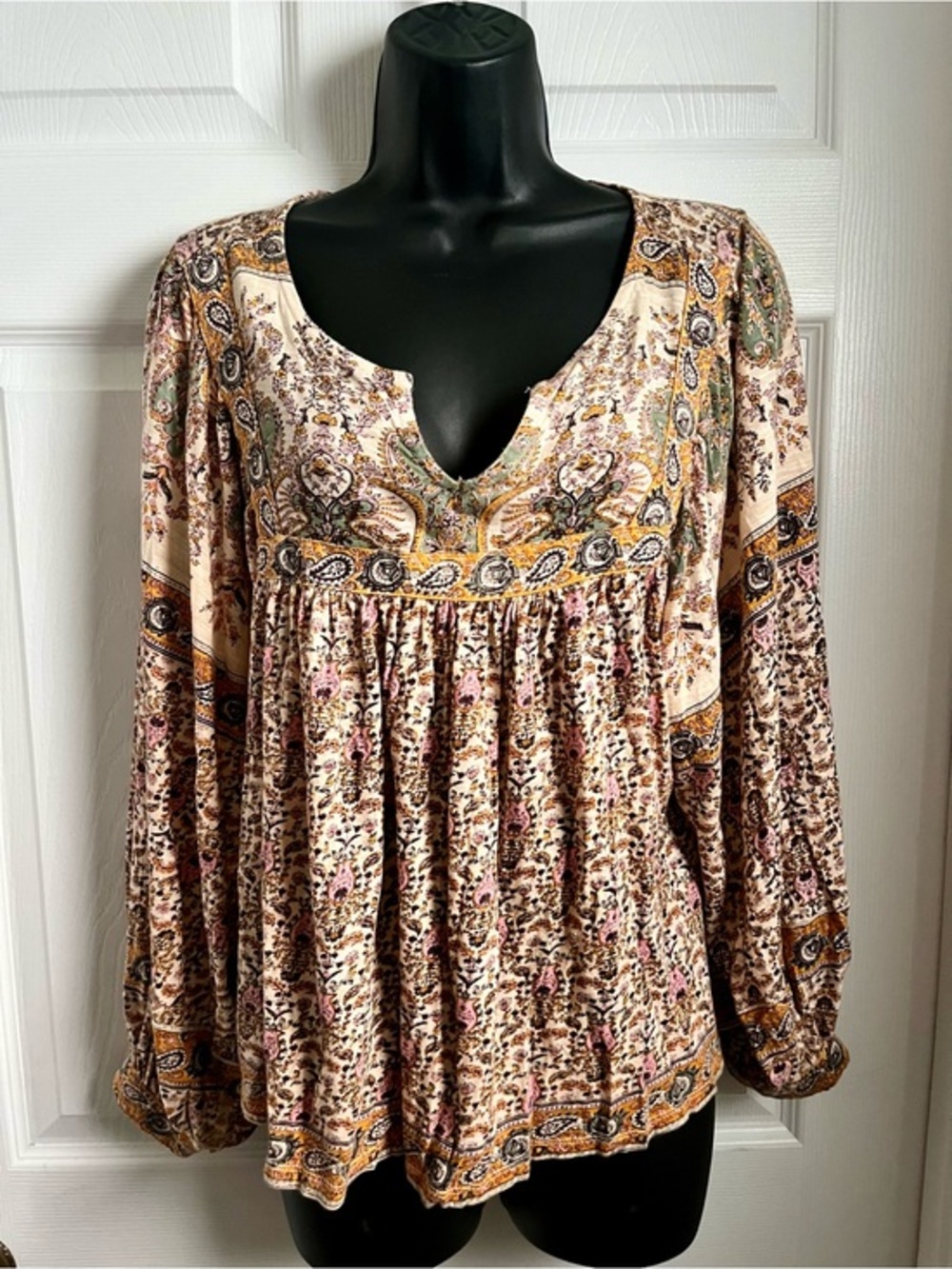 Rachel Zoe Top Blouse Boho Medium Paisley Floral Pleasant Puffy Long Sleeve